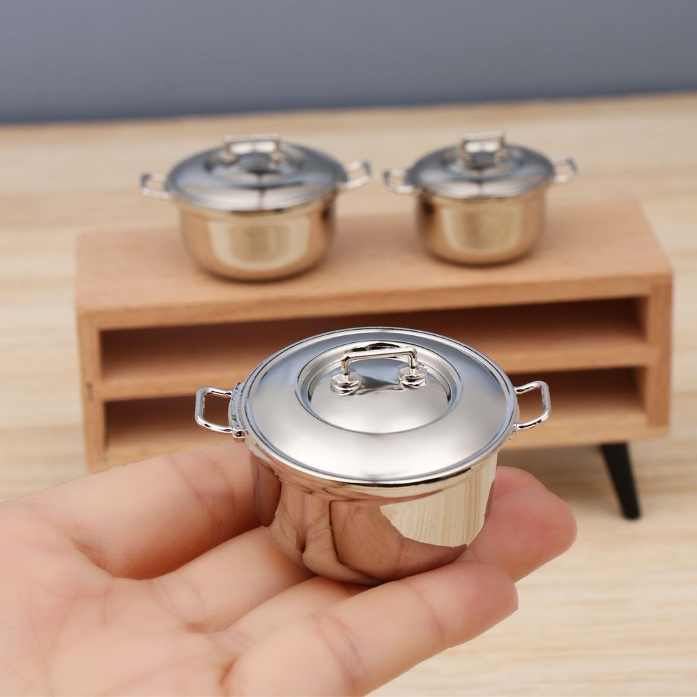 Kitchen Gadgets You Need - 1/12 miniatur panci sup dengan penutup