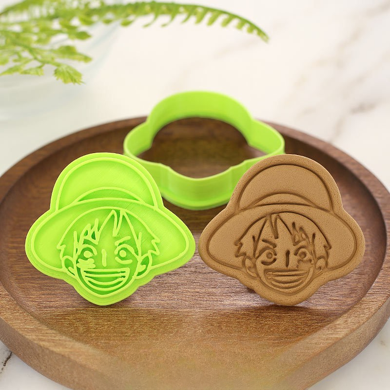 Kitchen Gadgets Useful - Cetakan Kue One Piece Luffy Zoro