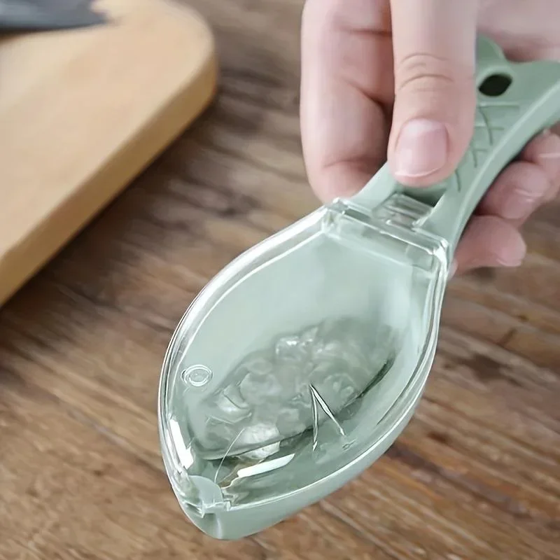1 buah alat pengikis sisik ika - Kitchen Gadgets Helpful ulasan dan harga